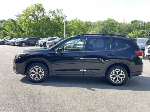 Certified 2023 Subaru Forester Premium AWD/4WD image 2