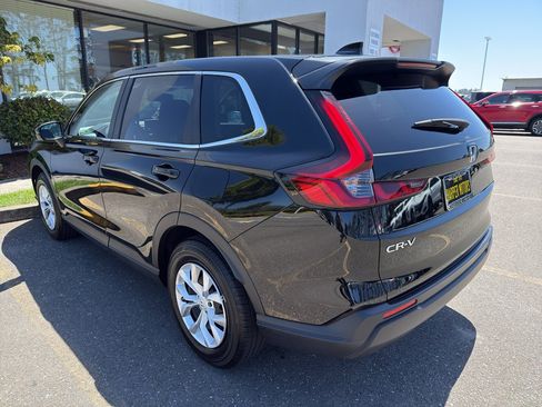 Used 2025 Honda CR-V LX image 3