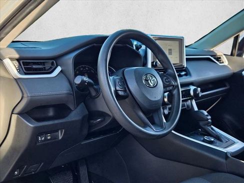 Used 2023 Toyota RAV4 XLE AWD/4WD image 10