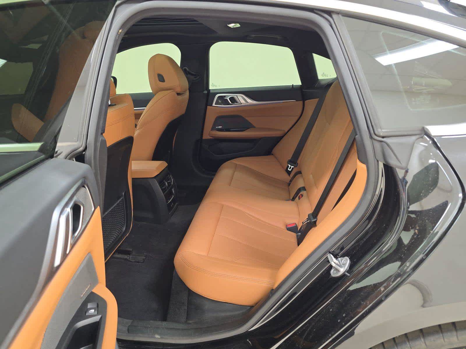 Used 2023 BMW i4 eDrive40 RWD image 10