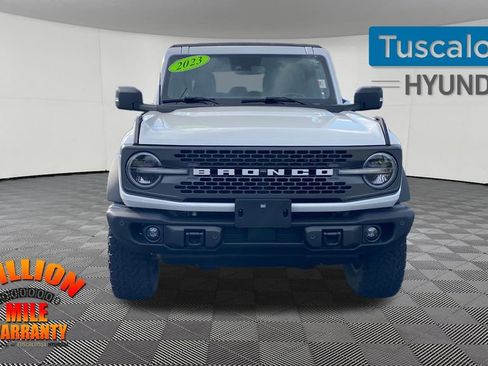 Used 2023 Ford Bronco Badlands image 2