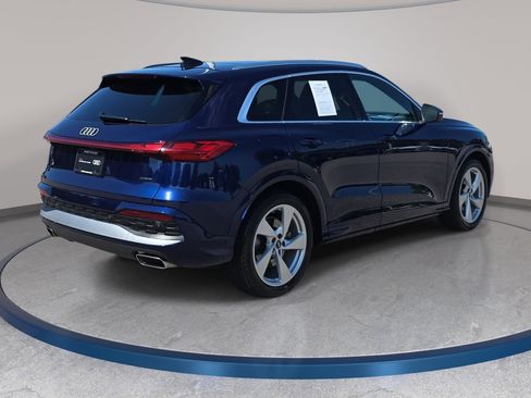 Certified 2025 Audi Q5 Prestige AWD/4WD image 5