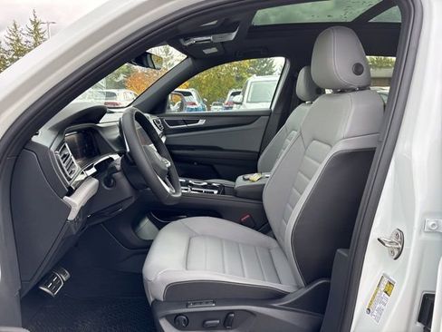 New 2026 Volkswagen Atlas Cross Sport SEL R-Line AWD/4WD image 8