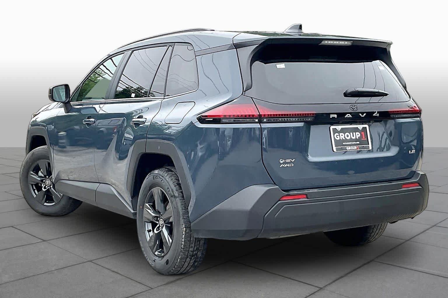 Used 2026 Toyota RAV4 LE AWD/4WD image 12