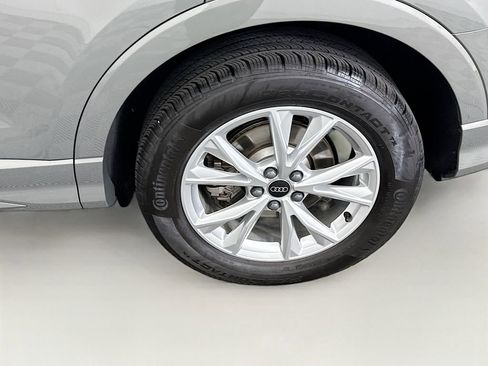 Certified 2025 Audi Q3 2.0T Premium w/ Convenience Package image 29