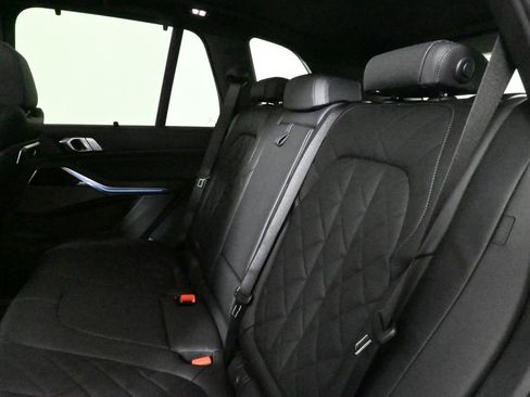 Used 2026 BMW X5 xDrive40i w/ M Sport Package image 4