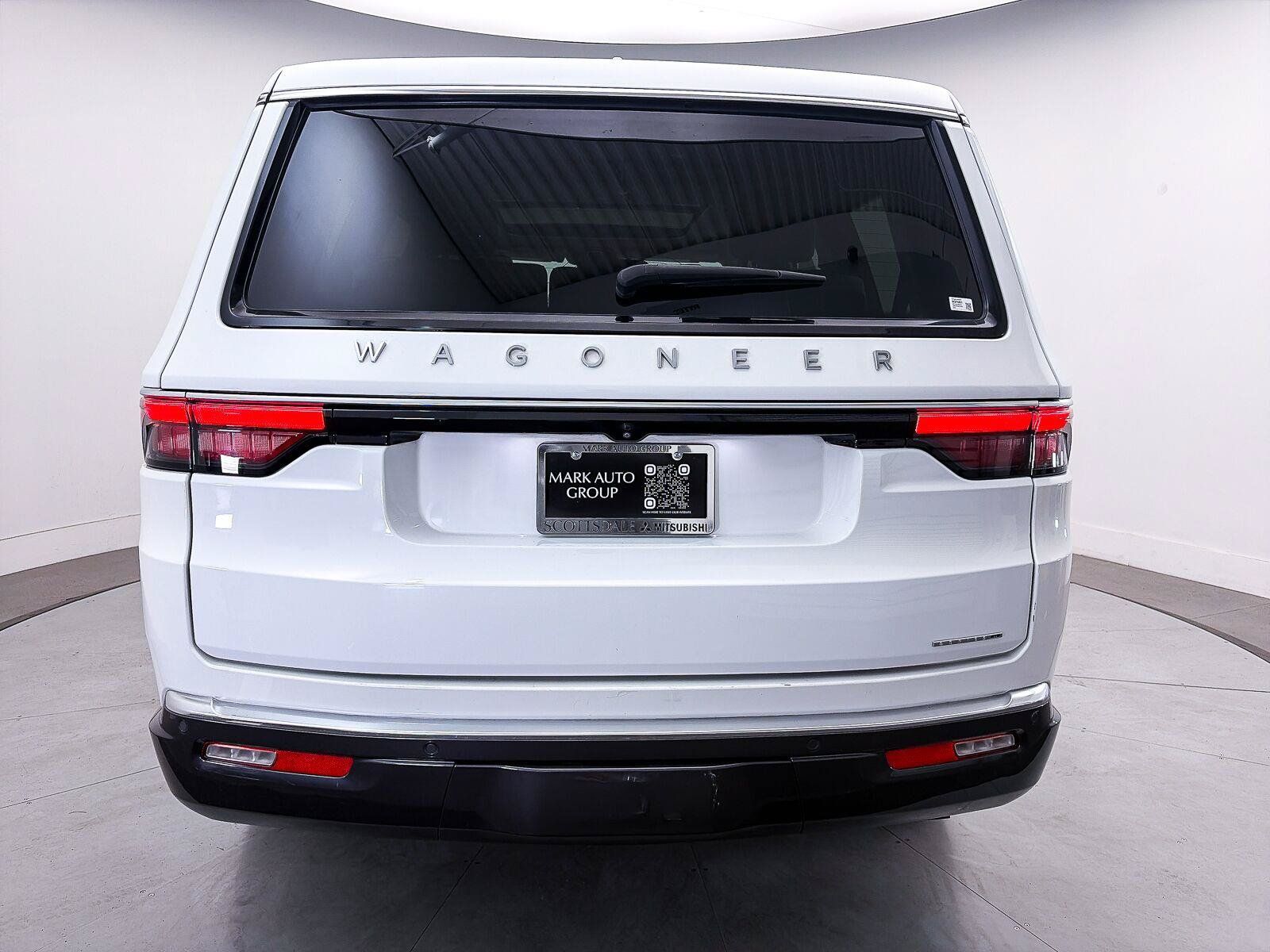 Used 2022 Jeep Wagoneer Series II w/ Premium Group I RWD image 15