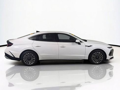 Used 2024 Hyundai Sonata SEL FWD image 4