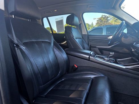 Used 2019 BMW X7 xDrive50i image 11