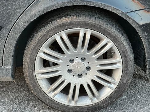 Used 2008 Mercedes-Benz E 350 Sedan image 25