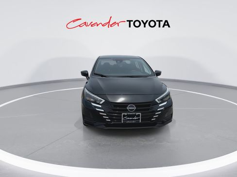 Used 2025 Nissan Versa SV FWD image 3