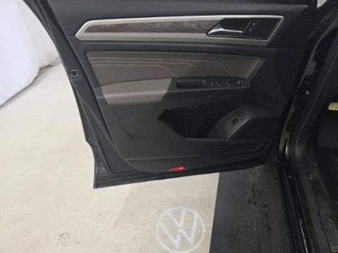 Used 2023 Volkswagen Atlas Cross Sport SE w/ Panoramic Sunroof Package AWD/4WD image 19