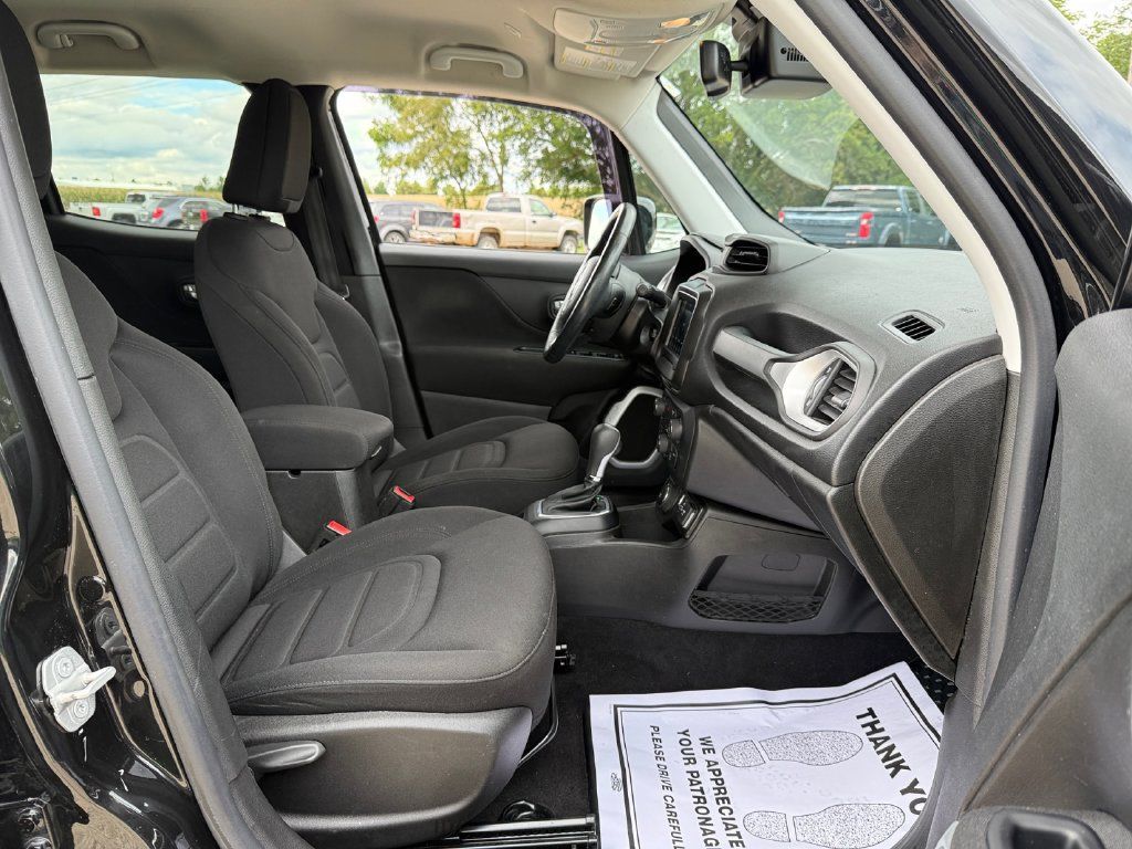 Used 2021 Jeep Renegade Latitude w/ Convenience Group AWD/4WD image 42