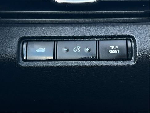 Used 2022 Nissan Altima 2.5 SV FWD image 24