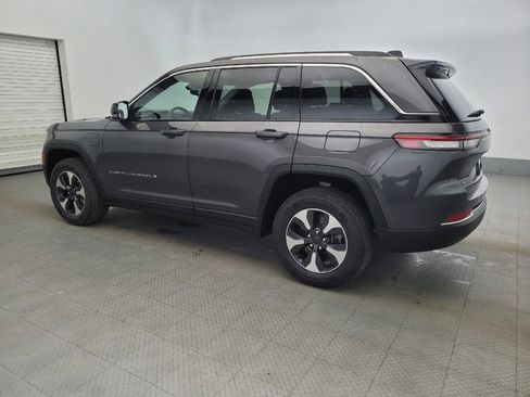 Used 2022 Jeep Grand Cherokee Limited 4xe image 3