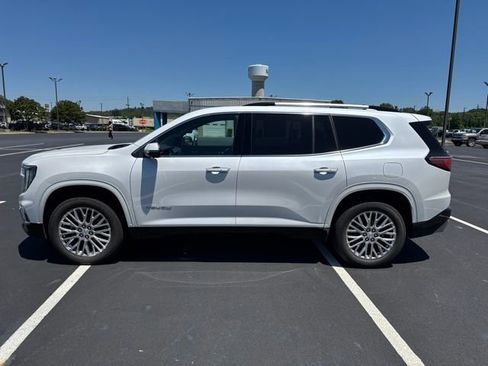 Used 2024 GMC Acadia Denali FWD image 4