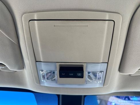 Used 2013 Lincoln MKS AWD image 13