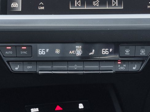 Used 2023 Audi Q4 e-tron Premium w/ 20" Wheel Package image 12