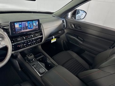 New 2026 Nissan Pathfinder Rock Creek w/ Rock Creek Premium Package AWD/4WD image 21