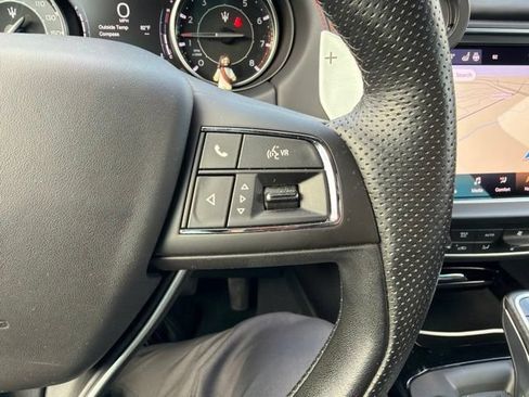 Used 2024 Maserati Levante GT Ultima AWD/4WD image 25