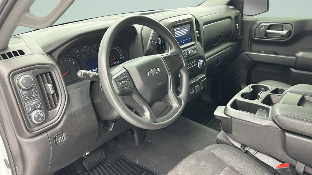 Used 2024 Chevrolet Silverado 1500 Custom w/ Dark Appearance Package AWD/4WD image 13