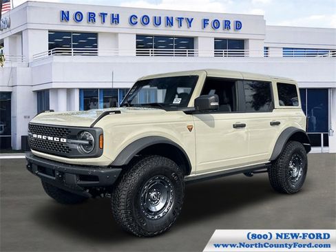 New 2025 Ford Bronco Badlands image 1