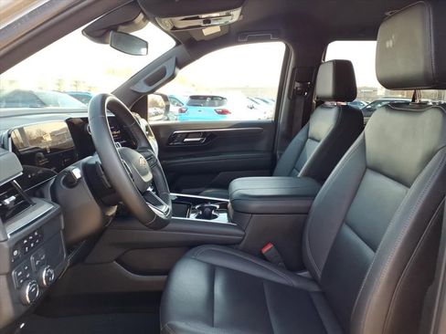 Certified 2025 Chevrolet Tahoe LT image 8