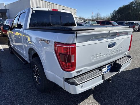 Used 2022 Ford F150 XLT w/ Equipment Group 302A High image 4