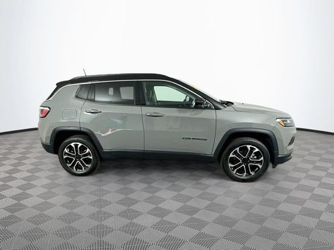 Certified 2022 Jeep Compass Limited AWD/4WD image 13