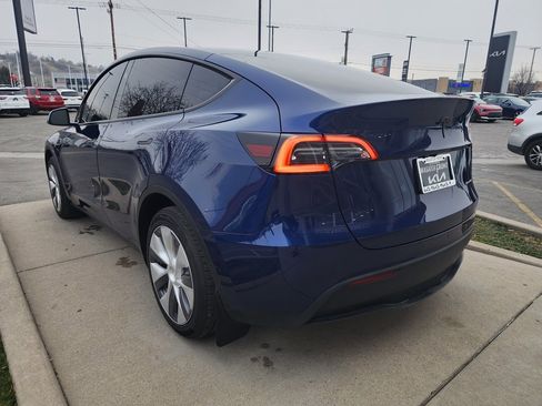 Used 2024 Tesla Model Y Long Range image 7