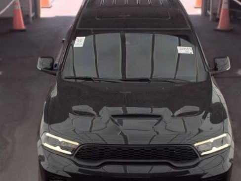 Used 2024 Dodge Durango GT RWD image 2