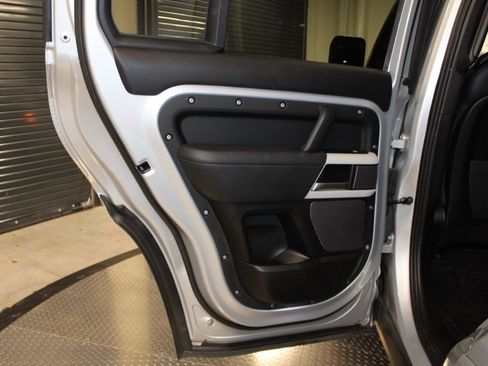 Used 2022 Land Rover Defender 110 XS Edition image 43