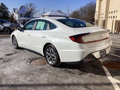 Certified 2023 Hyundai Sonata SEL w/ Preferred Accessory Package image 5