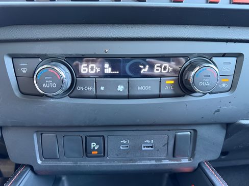 Certified 2025 Nissan Frontier PRO-4X AWD/4WD image 21
