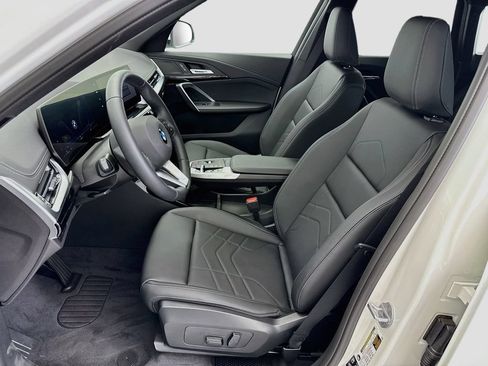 New 2026 BMW X1 xDrive28i w/ Technology Package AWD/4WD image 18