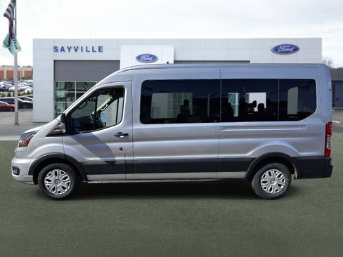 Used 2023 Ford Transit 350 XLT image 2