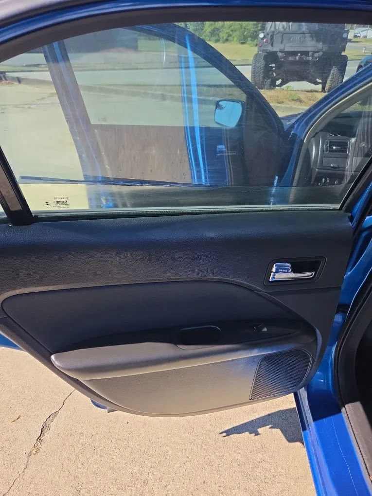 Used 2012 Ford Fusion SE FWD image 15