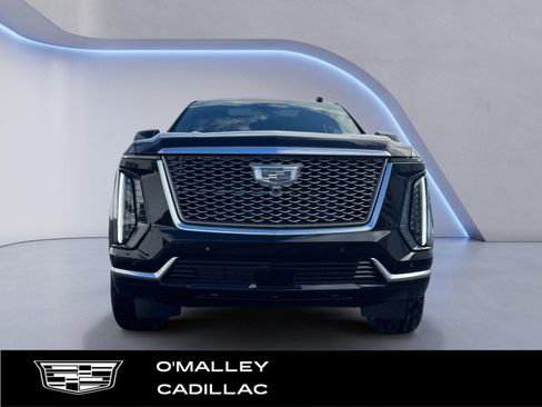 New 2026 Cadillac Escalade Luxury w/ LPO, Radiant Package image 8