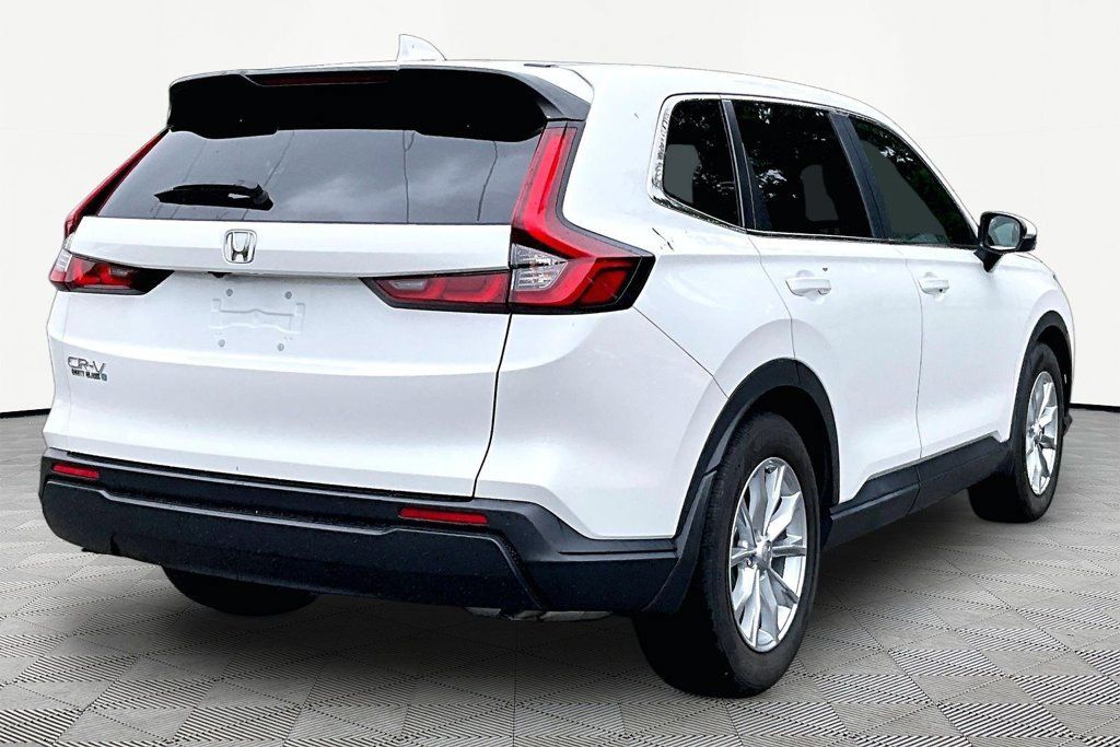Used 2024 Honda CR-V EX image 5
