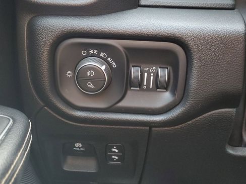 Used 2023 RAM 1500 Laramie image 29