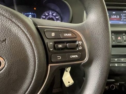 Used 2017 Kia Optima LX FWD image 22