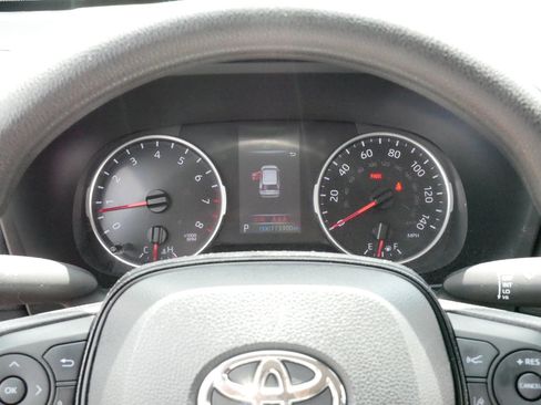 Used 2020 Toyota RAV4 LE w/ All Weather Liner Package AWD/4WD image 21