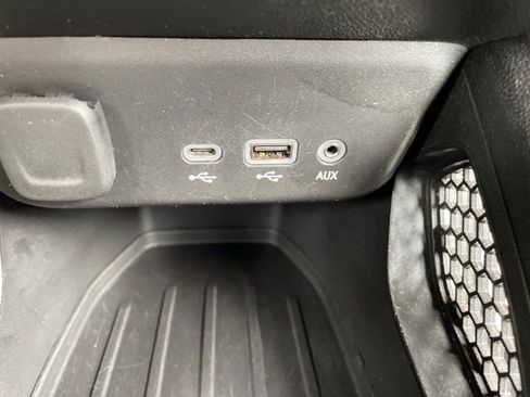 Used 2021 Chevrolet TrailBlazer LS FWD image 19