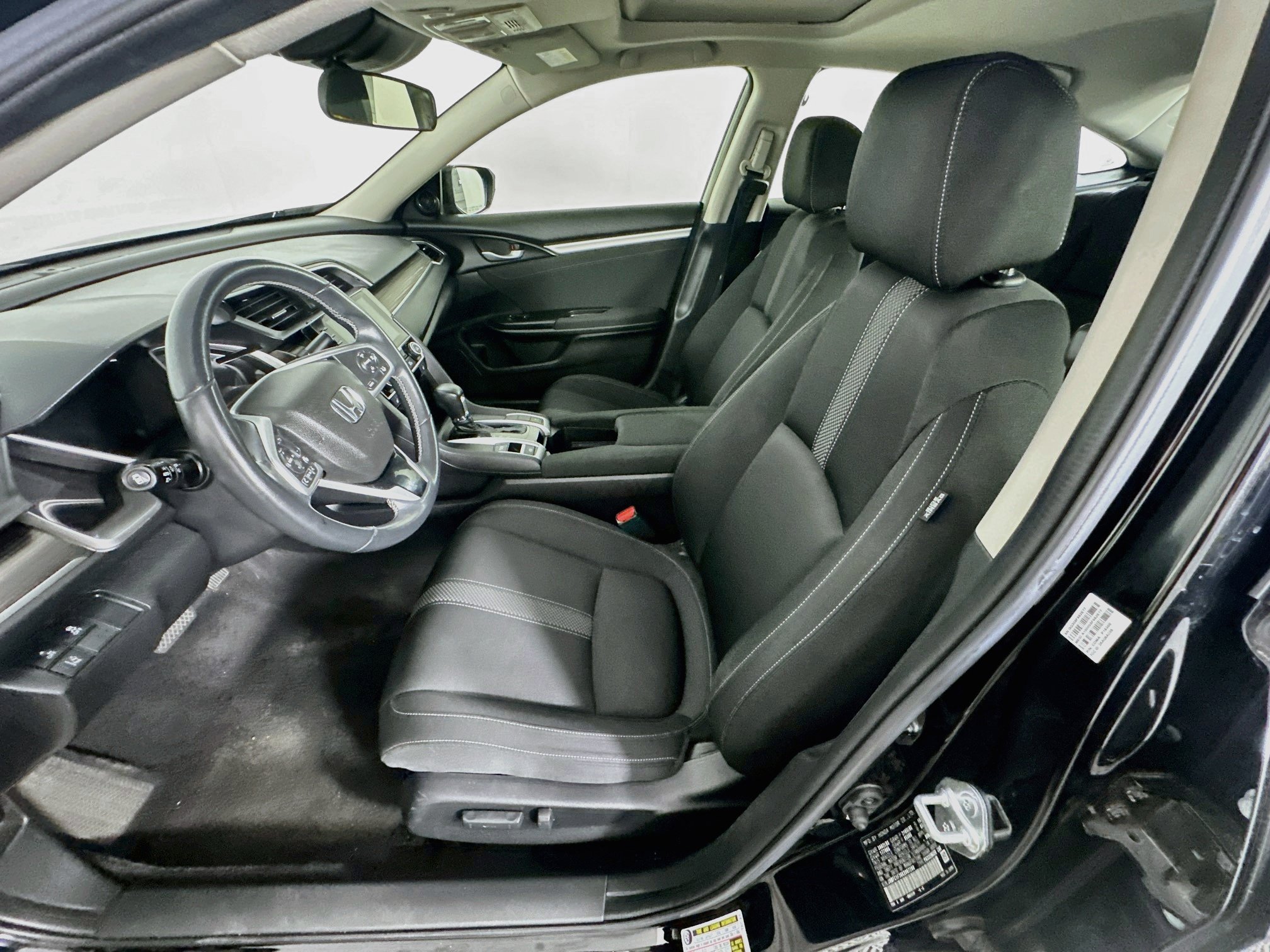 Used 2019 Honda Civic EX image 13
