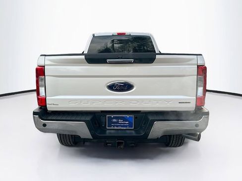 Certified 2017 Ford F250 Lariat w/ Chrome Package image 8