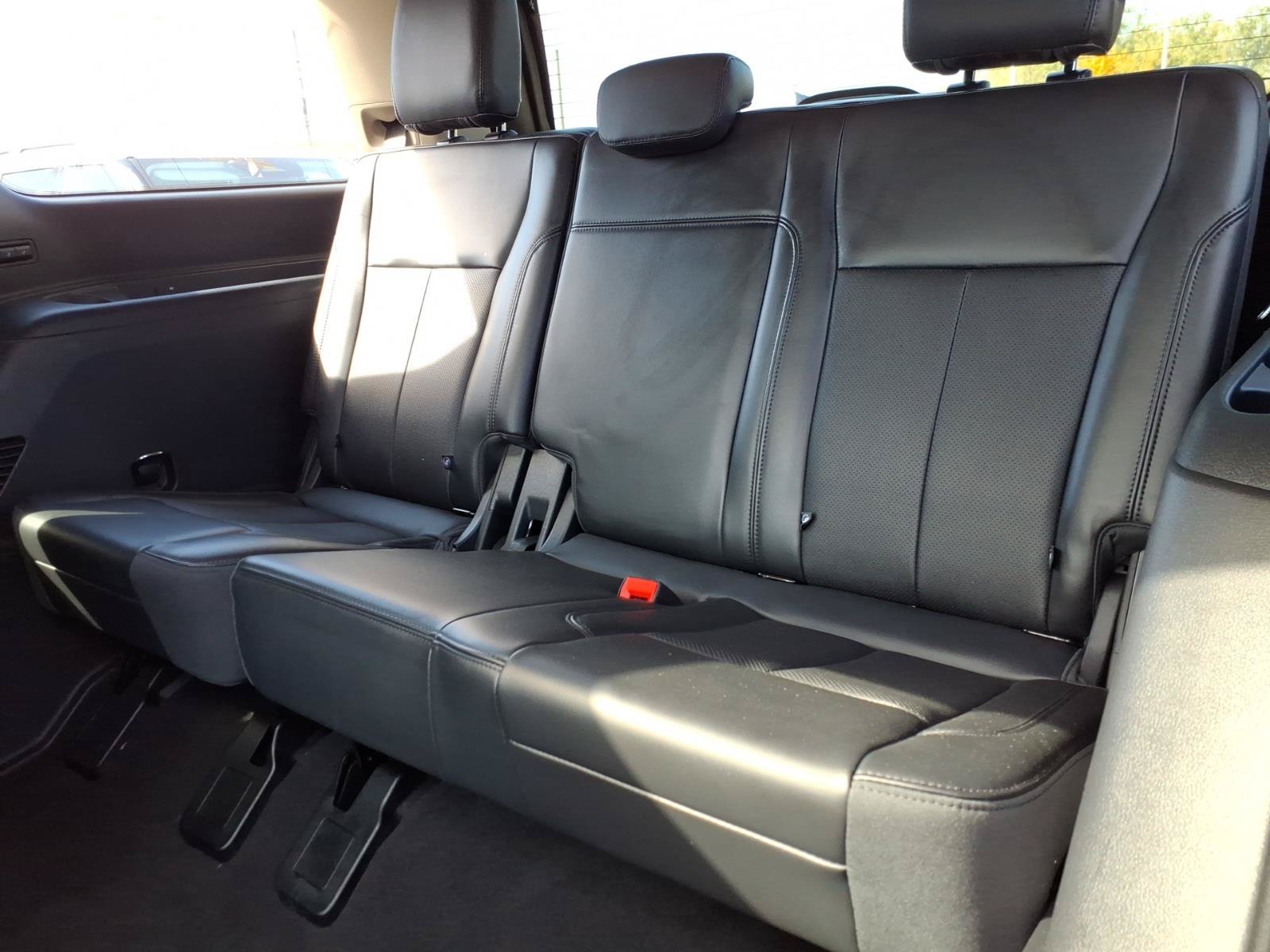 Used 2023 Ford Expedition XLT AWD/4WD image 15