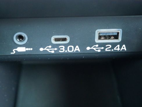 Used 2023 Subaru Outback Limited image 28