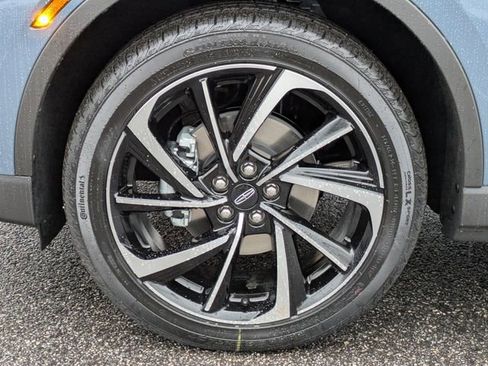 New 2026 Lincoln Corsair Reserve image 9