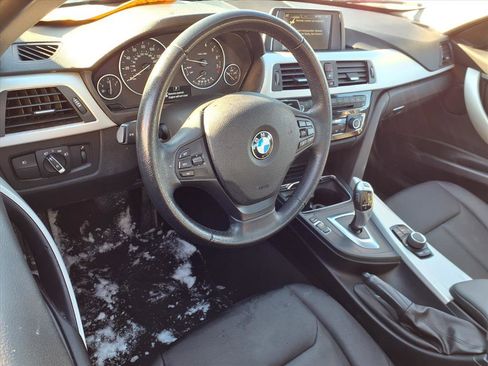 Used 2017 BMW 320i xDrive Sedan image 10