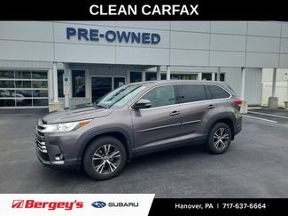 Used 2019 Toyota Highlander Plus AWD/4WD video 1